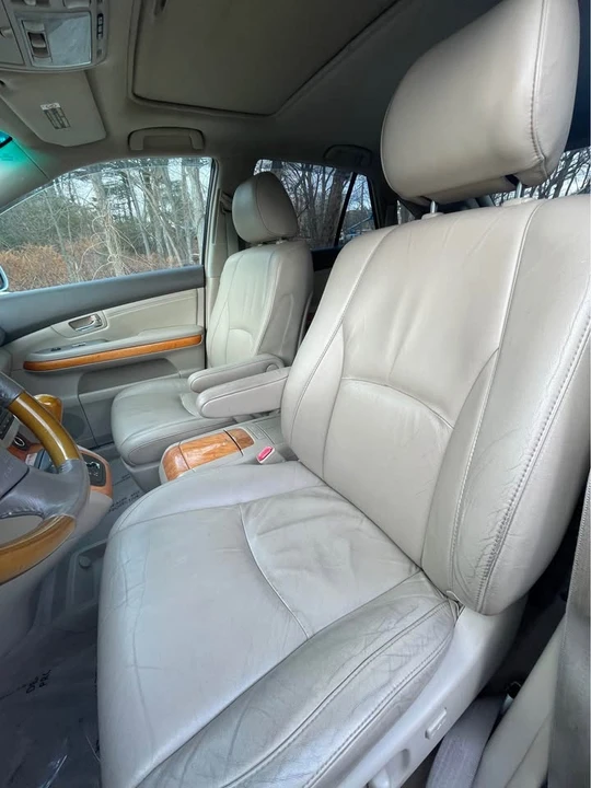 2006 Lexus RX 2nd Gen - Image 9 of 16