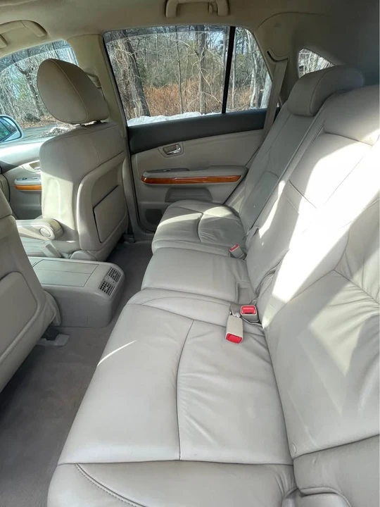 2006 Lexus RX 2nd Gen - Image 12 of 16