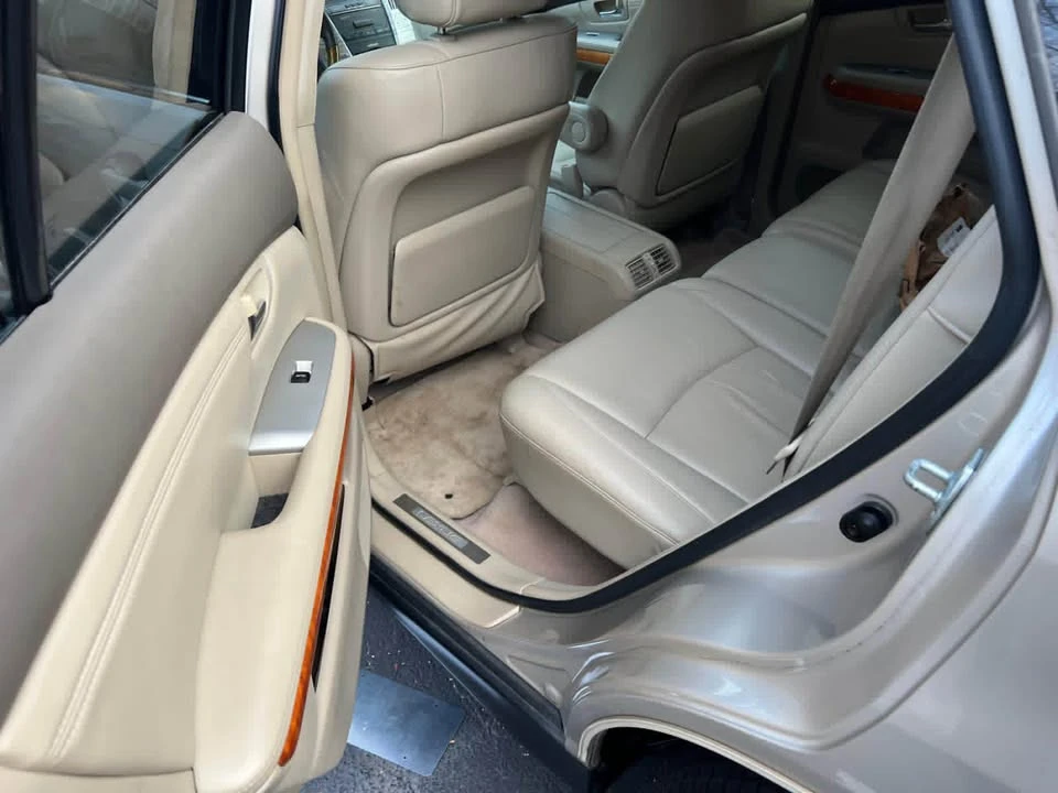 2006 Lexus RX 2nd Gen - Image 12 of 14