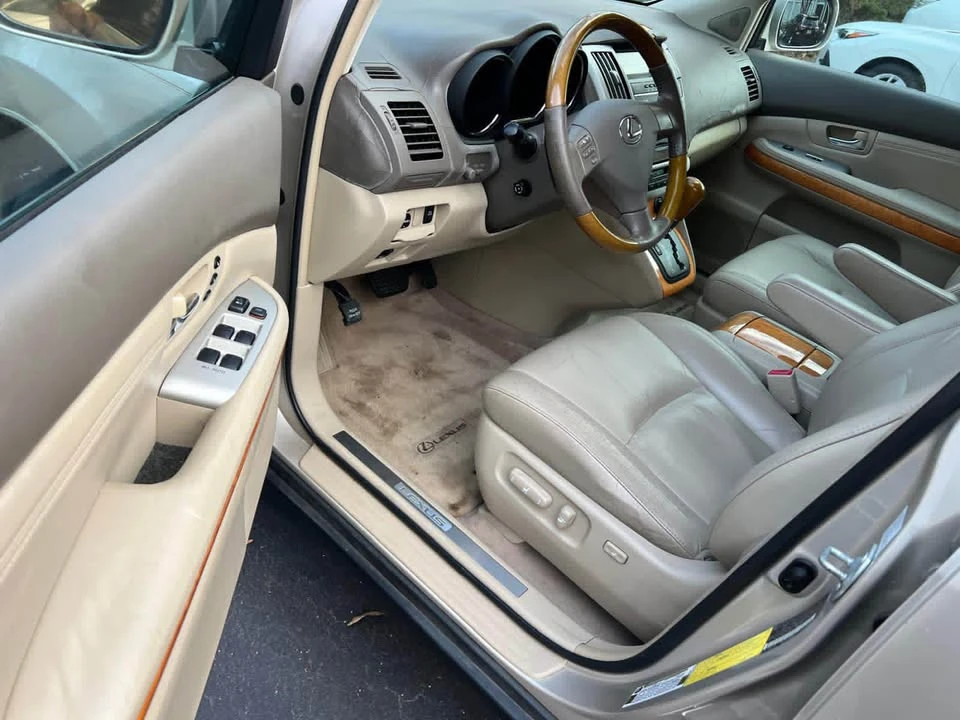 2006 Lexus RX 2nd Gen - Image 11 of 14