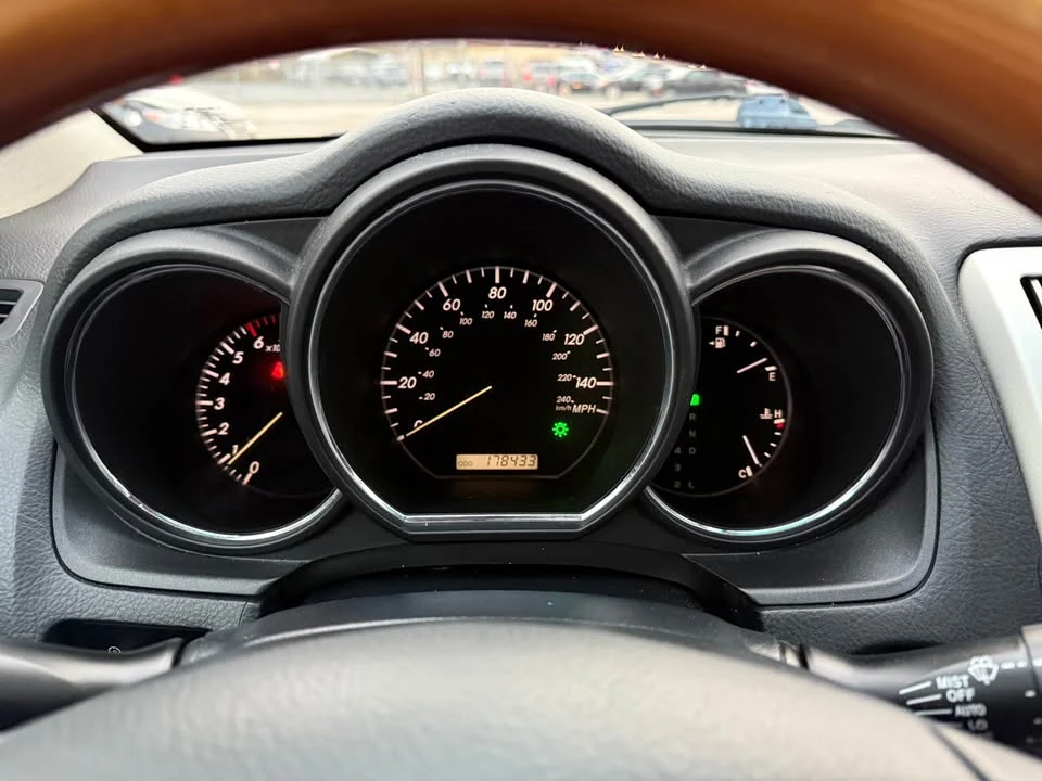 2006 Lexus RX 2nd Gen - Image 12 of 20