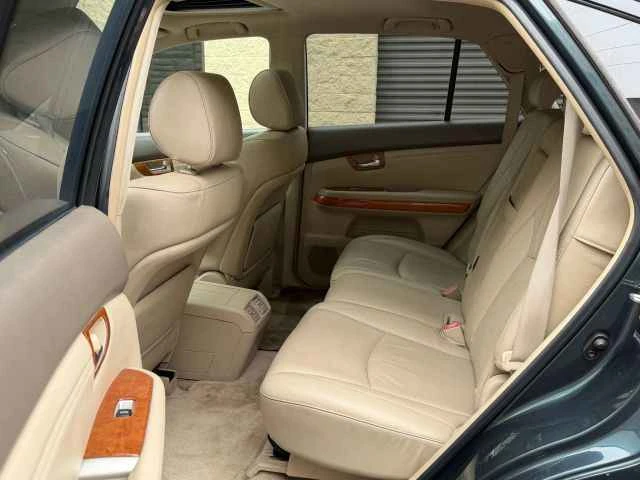 2006 Lexus RX 2nd Gen - Image 11 of 13