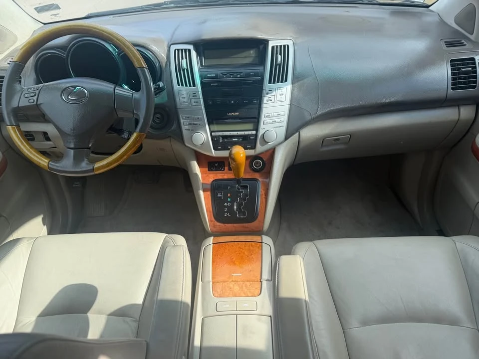 2006 Lexus RX 2nd Gen - Image 5 of 8