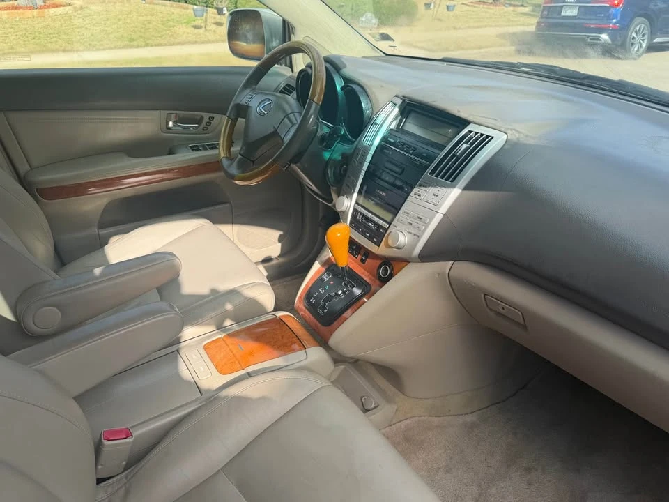 2006 Lexus RX 2nd Gen - Image 6 of 8