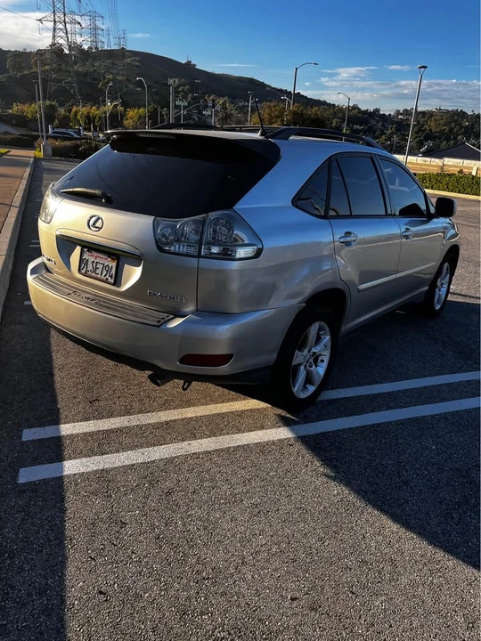 2006 Lexus RX 2nd Gen - Image 3 of 8