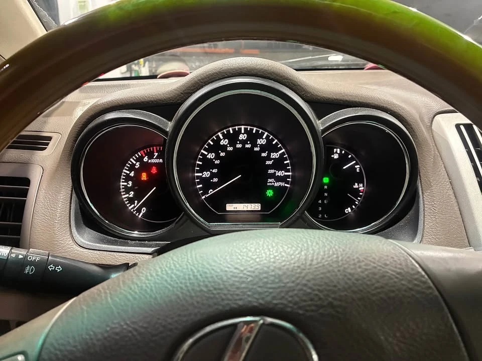 2006 Lexus RX 2nd Gen - Image 5 of 14