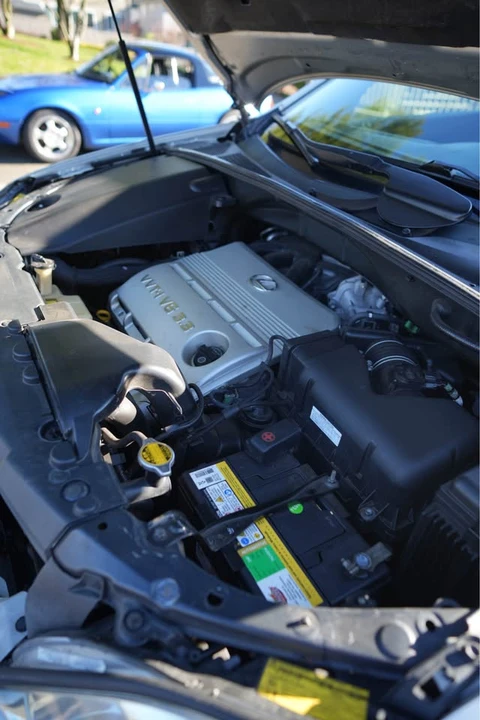 2006 Lexus RX 2nd Gen - Image 14 of 16