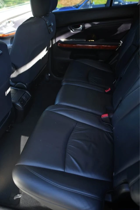 2006 Lexus RX 2nd Gen - Image 6 of 16