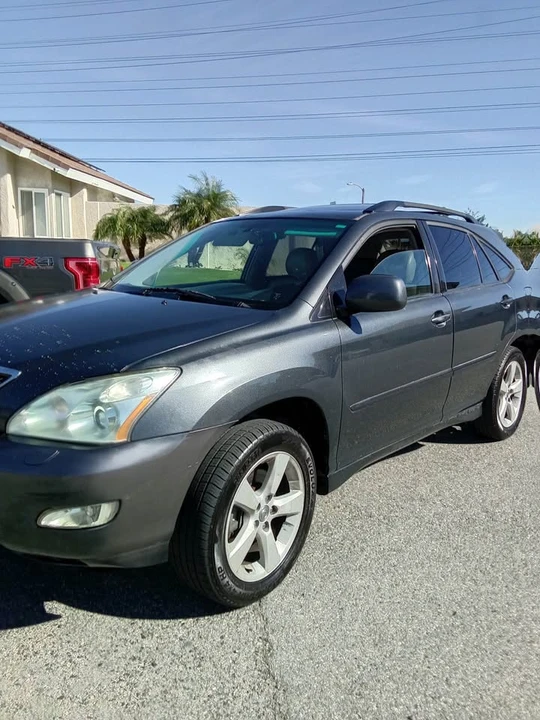 2006 Lexus RX 2nd Gen - Image 2 of 12