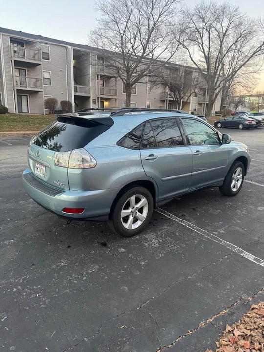 2006 Lexus RX 2nd Gen - Image 2 of 6