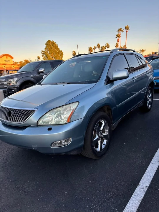 2006 Lexus RX 2nd Gen - Image 2 of 14