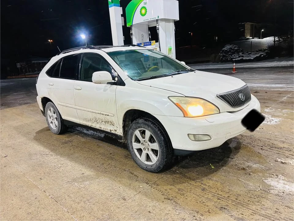 2006 Lexus RX 2nd Gen - Image 2 of 14