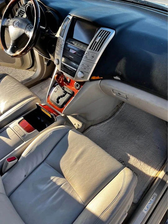 2006 Lexus RX 2nd Gen - Image 6 of 8
