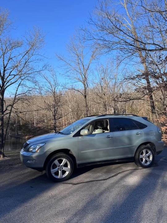 2006 Lexus RX 2nd Gen - Image 2 of 18