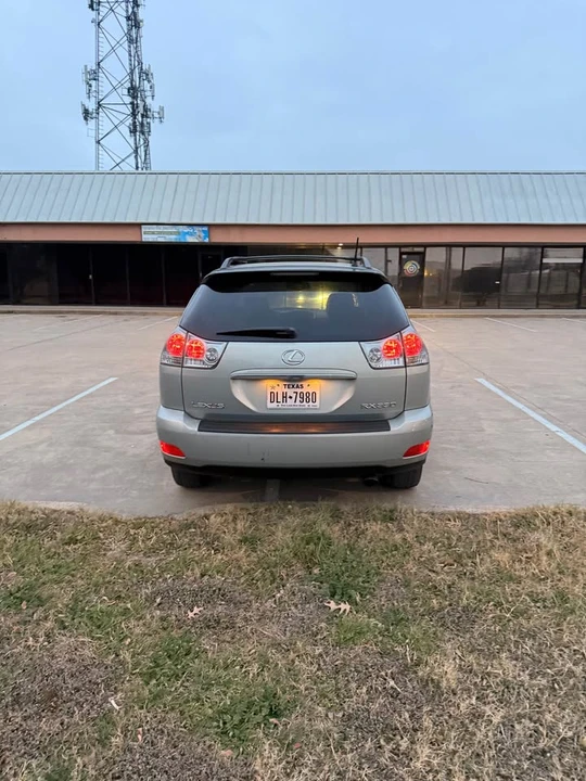 2006 Lexus RX 2nd Gen - Image 2 of 16