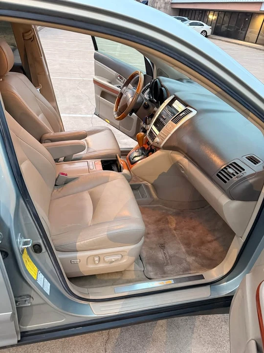 2006 Lexus RX 2nd Gen - Image 14 of 16