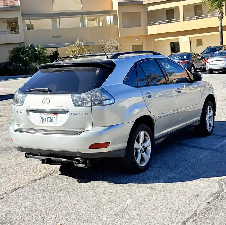 2006 Lexus RX 2nd Gen - Image 2 of 18