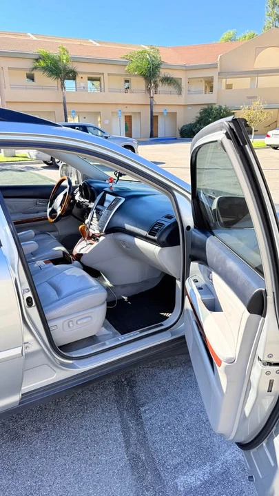 2006 Lexus RX 2nd Gen - Image 15 of 18