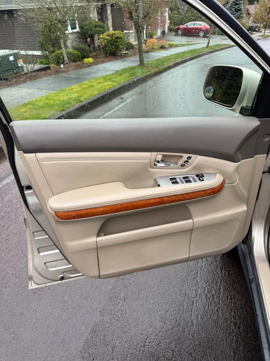 2006 Lexus RX 2nd Gen - Image 14 of 20