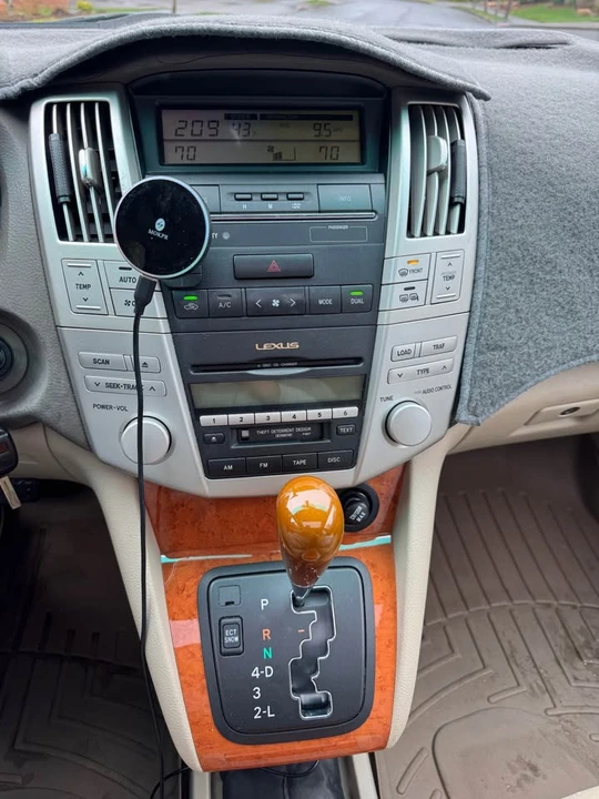 2006 Lexus RX 2nd Gen - Image 18 of 20