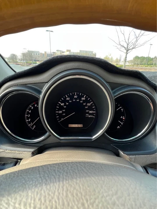 2006 Lexus RX 2nd Gen - Image 12 of 13