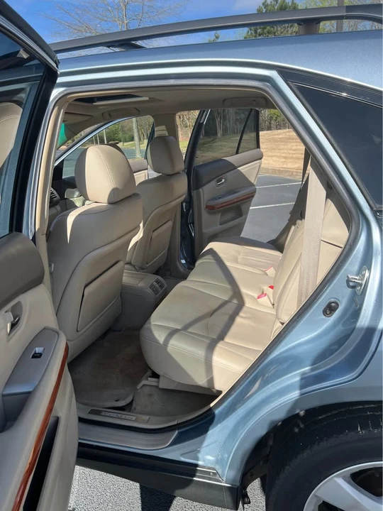 2006 Lexus RX 2nd Gen - Image 9 of 13