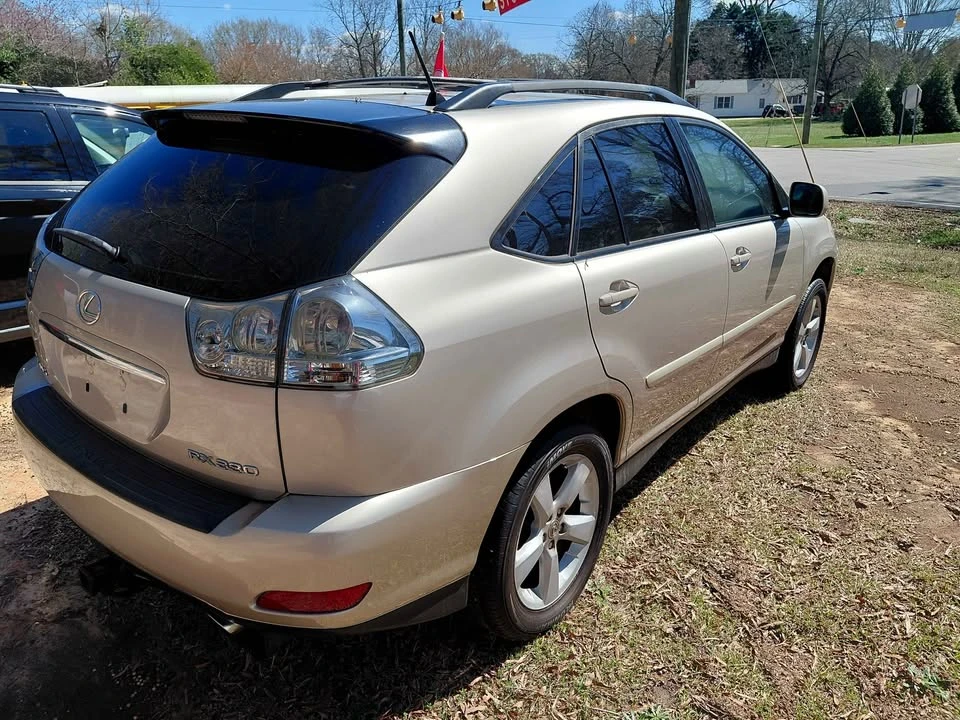 2006 Lexus RX 2nd Gen - Image 5 of 10