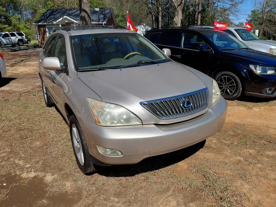 2006 Lexus RX 2nd Gen - Image 3 of 10