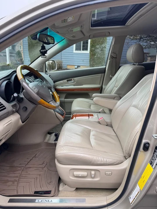 2006 Lexus RX 2nd Gen - Image 11 of 20