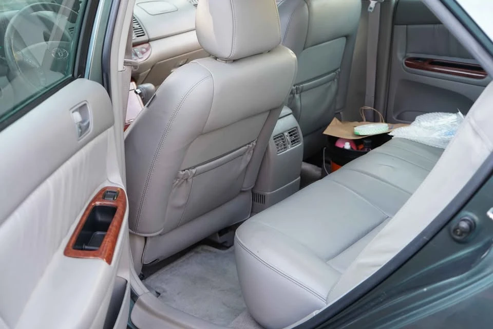 2006 Lexus RX 2nd Gen - Image 10 of 20