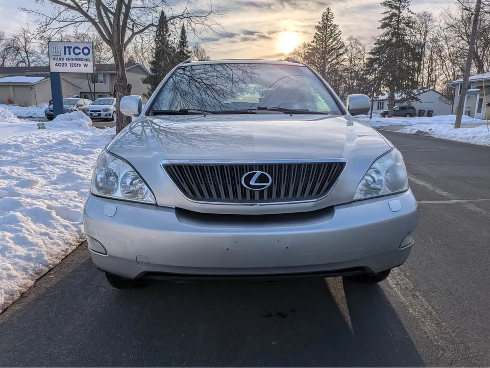 2006 Lexus RX 2nd Gen - Image 2 of 15