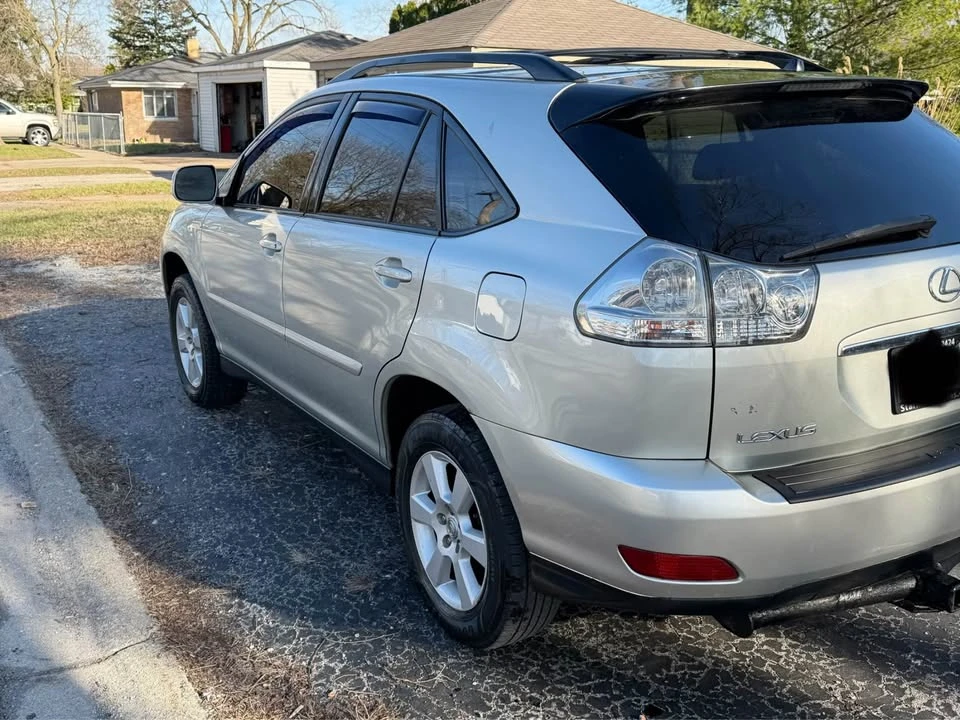 2006 Lexus RX 2nd Gen - Image 2 of 16