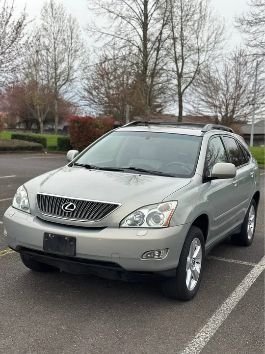 2006 Lexus RX 2nd Gen - Image 2 of 17
