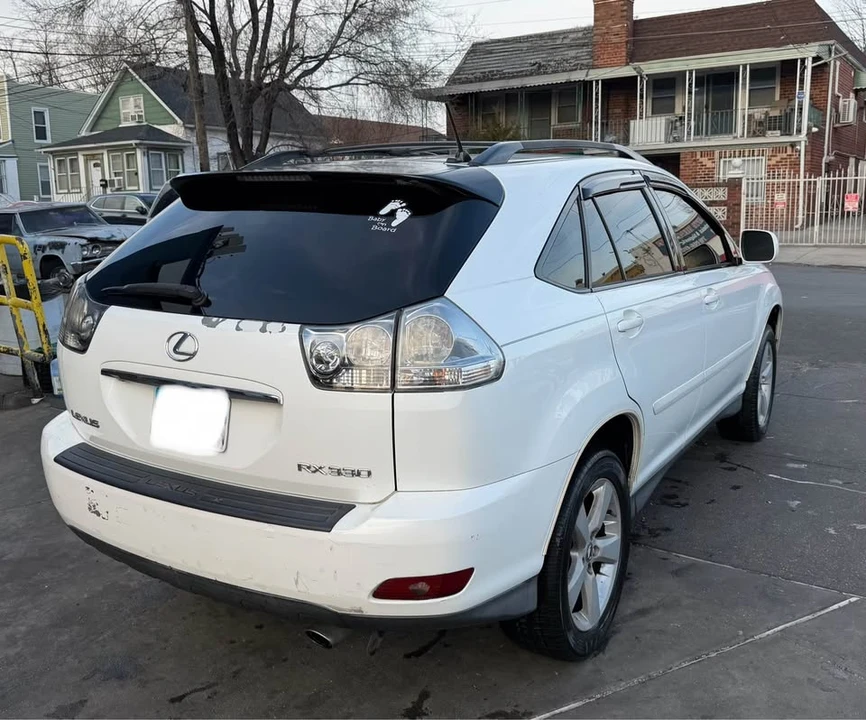 2006 Lexus RX 2nd Gen - Image 4 of 9