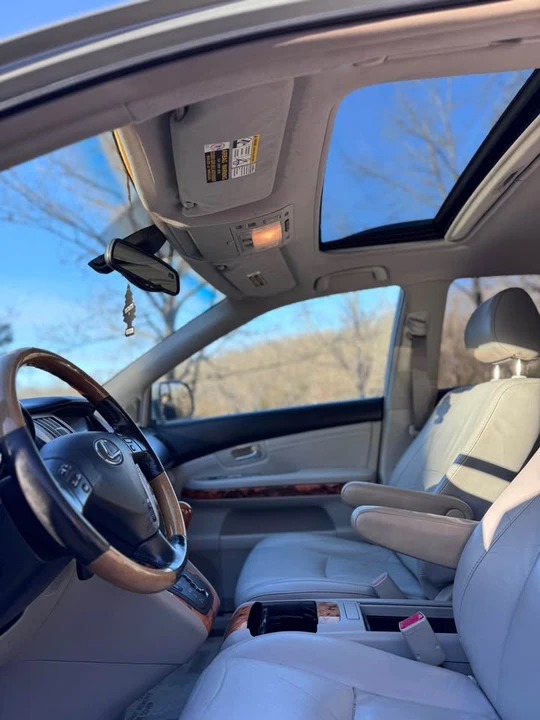 2006 Lexus RX 2nd Gen - Image 16 of 16