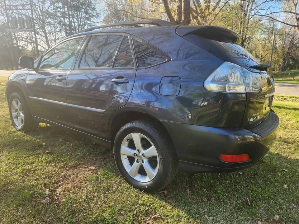 2006 Lexus RX 2nd Gen - Image 2 of 10