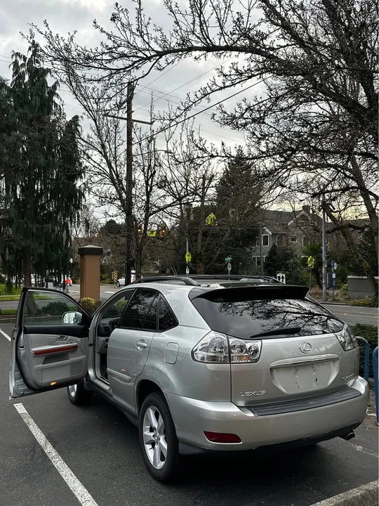 2006 Lexus RX 2nd Gen - Image 4 of 10
