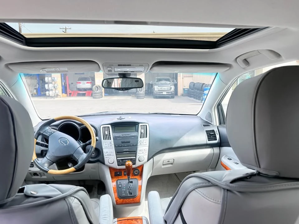 2006 Lexus RX 2nd Gen - Image 13 of 17