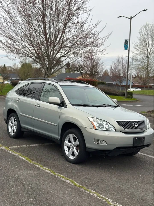 2006 Lexus RX 2nd Gen - Image 3 of 17