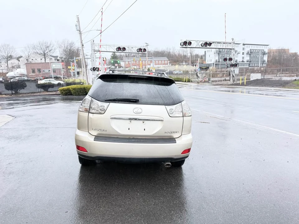 2006 Lexus RX 2nd Gen - Image 12 of 13