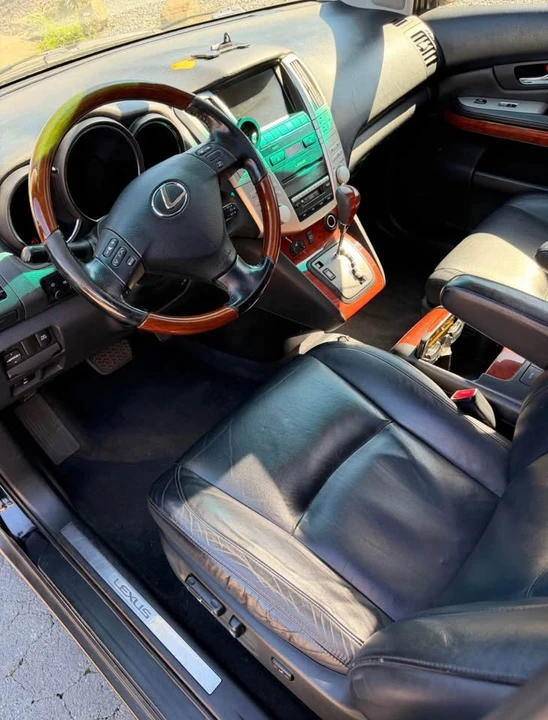 2006 Lexus RX 2nd Gen - Image 3 of 7