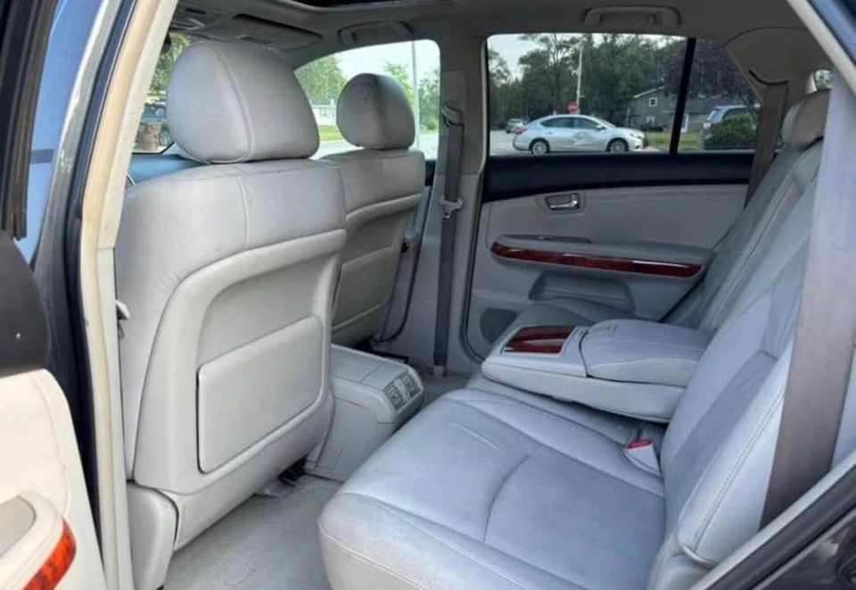 2006 Lexus RX 2nd Gen - Image 4 of 10