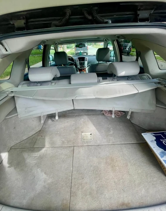 2006 Lexus RX 2nd Gen - Image 6 of 10