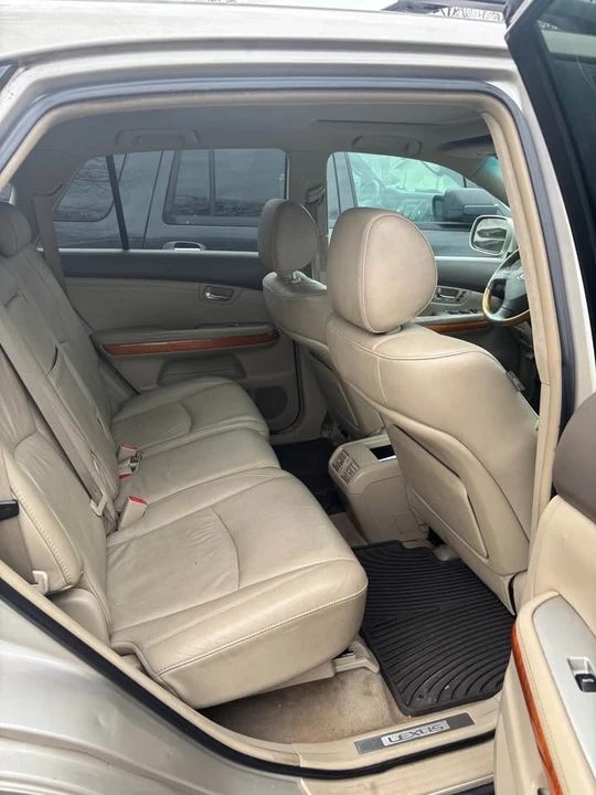 2006 Lexus RX 2nd Gen - Image 5 of 12
