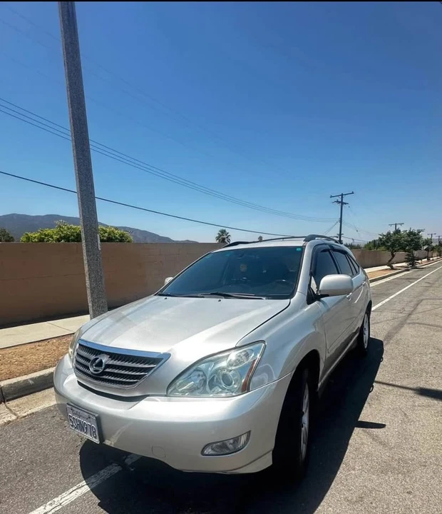 2006 Lexus RX 2nd Gen - Image 4 of 6