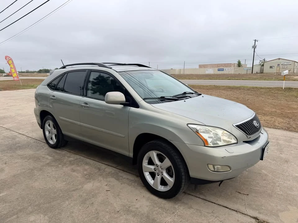 2006 Lexus RX 2nd Gen - Image 2 of 8