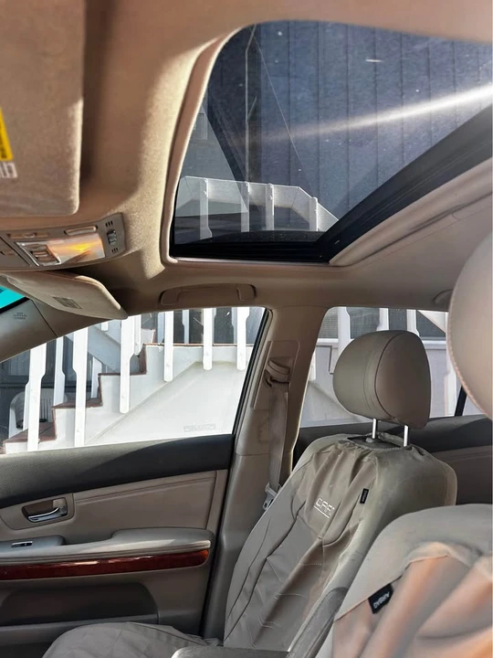 2006 Lexus RX 2nd Gen - Image 4 of 5