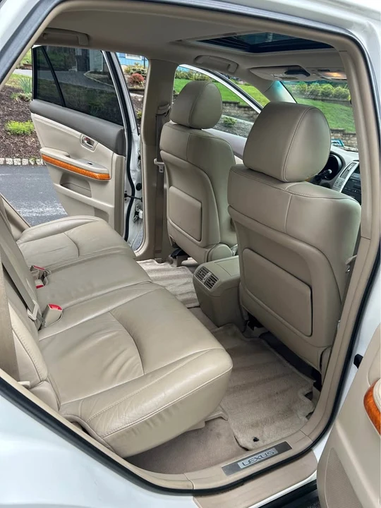 2006 Lexus RX 2nd Gen - Image 13 of 20