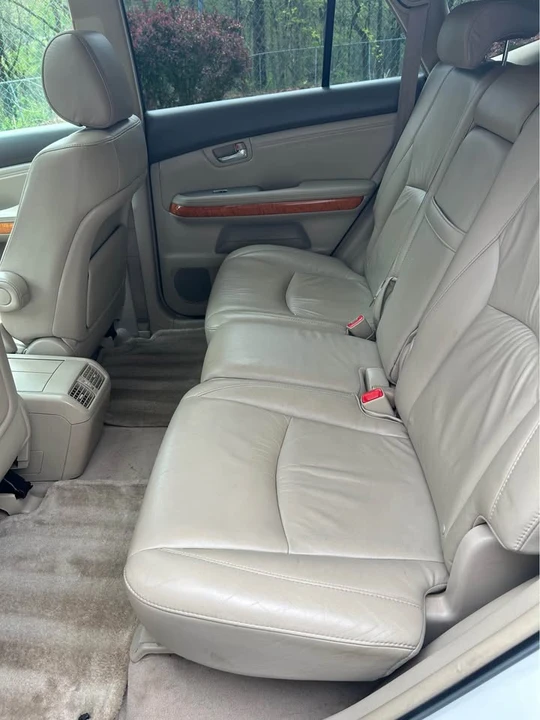 2006 Lexus RX 2nd Gen - Image 11 of 20