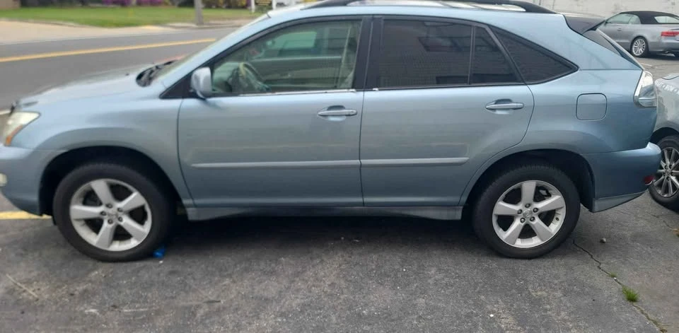 2006 Lexus RX 2nd Gen - Image 3 of 14